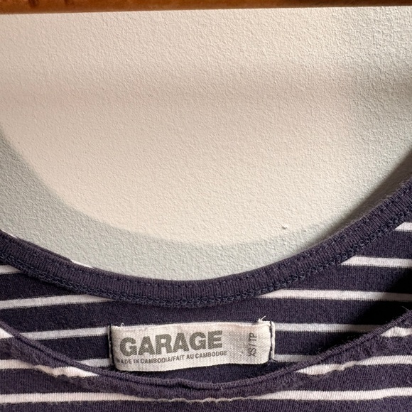 Garage Women’s XS Striped Navy and White Top - Picture 4 of 5